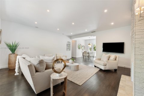 Copropriété à vendre à Miami Beach, Floride: 3 chambres, 126.63 m2 № 1957519 - photo 6