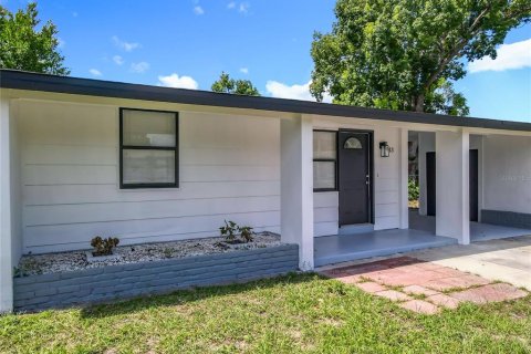 House in Deltona, Florida 4 bedrooms, 87.61 sq.m. № 1837942 - photo 4