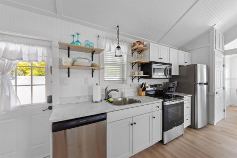 Villa ou maison à vendre à Bradenton Beach, Floride: 2 chambres, 83.24 m2 № 1563237 - photo 14
