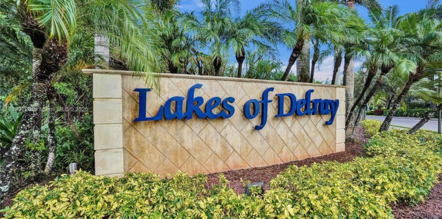 Condominio en Delray Beach, Florida, 2 dormitorios  № 1832396