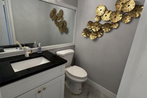 Touwnhouse à vendre à Coconut Creek, Floride: 2 chambres, 123.75 m2 № 1998002 - photo 15