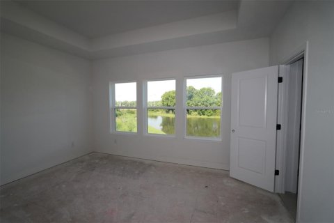 House in Wesley Chapel, Florida 4 bedrooms, 232.44 sq.m. № 1798395 - photo 8