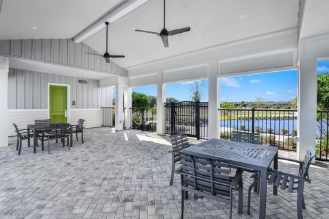 House in Wesley Chapel, Florida 4 bedrooms, 232.44 sq.m. № 1798395 - photo 15