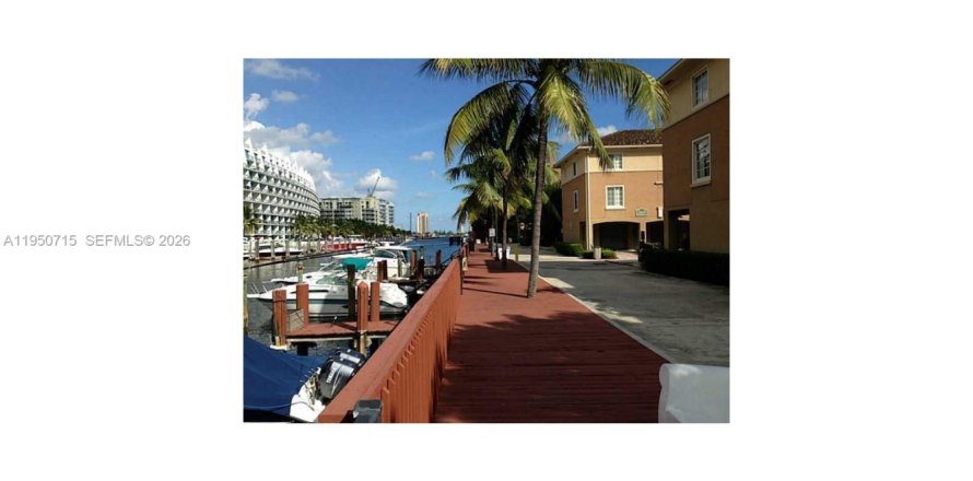 Touwnhouse à Aventura, Floride 1 chambre, 79.8 m2 № 2006995