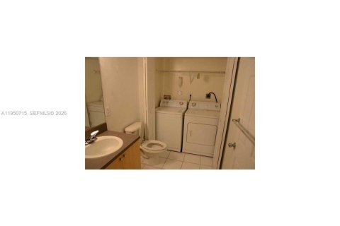 Touwnhouse à vendre à Aventura, Floride: 1 chambre, 79.8 m2 № 2006995 - photo 12