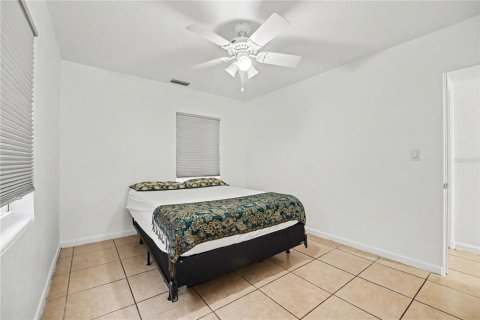 House in Cocoa, Florida 3 bedrooms, 128.21 sq.m. № 2205438 - photo 18