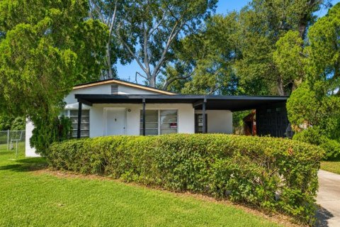 House in Orlando, Florida 3 bedrooms, 92.9 sq.m. № 2393981