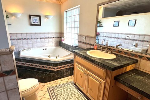 Casa en venta en Homestead, Florida, 4 dormitorios, 237.27 m2 № 2002731 - foto 14