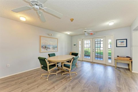 Condo in Bradenton, Florida, 2 bedrooms  № 1717618 - photo 25