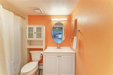 Condo in Bradenton, Florida, 2 bedrooms  № 1717618 - photo 21
