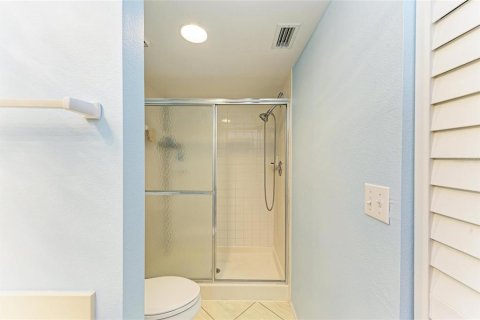 Condo in Bradenton, Florida, 2 bedrooms  № 1717618 - photo 16