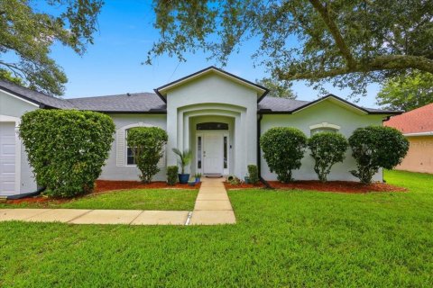 Villa ou maison à vendre à Palm Coast, Floride: 4 chambres, 217.39 m2 № 2329761 - photo 2
