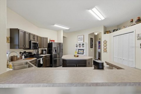 Villa ou maison à vendre à Palm Coast, Floride: 4 chambres, 217.39 m2 № 2329761 - photo 8