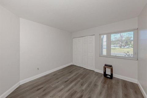 House in North Port, Florida 2 bedrooms, 84.73 sq.m. № 2103487 - photo 23