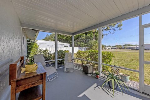 House in North Port, Florida 2 bedrooms, 84.73 sq.m. № 2103487 - photo 6