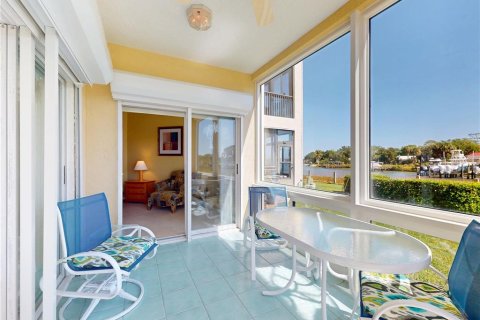 Condo in New Smyrna Beach, Florida, 3 bedrooms  № 2381320 - photo 7