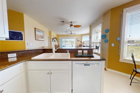 Condo in New Smyrna Beach, Florida, 3 bedrooms  № 2381320 - photo 28