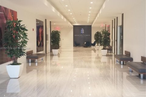 Propiedad comercial en venta en Miami, Florida № 2032555 - foto 13