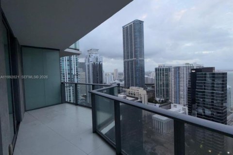Condominio en alquiler en Miami, Florida, 1 dormitorio, 81.75 m2 № 2056703 - foto 5