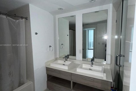 Condominio en alquiler en Miami, Florida, 1 dormitorio, 81.75 m2 № 2056703 - foto 6