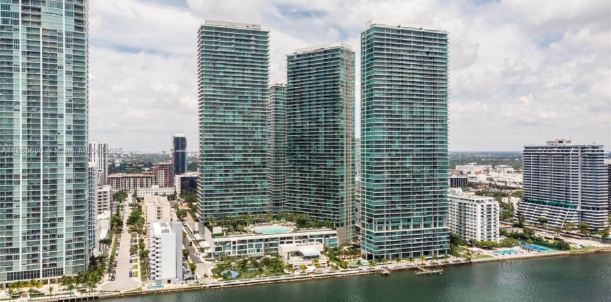 Condo à Miami, Floride, 1 chambre  № 1892577