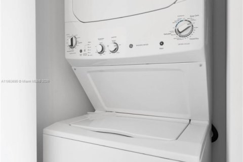 Copropriété à louer à Miami, Floride: 1 chambre, 56.67 m2 № 1892577 - photo 29