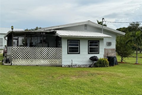Casa en venta en Moore Haven, Florida, 4 dormitorios, 169.92 m2 № 1887666 - foto 3