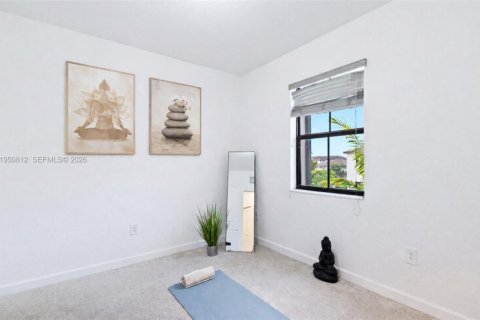 Townhouse in Miami, Florida 3 bedrooms, 123.65 sq.m. № 2054284 - photo 12