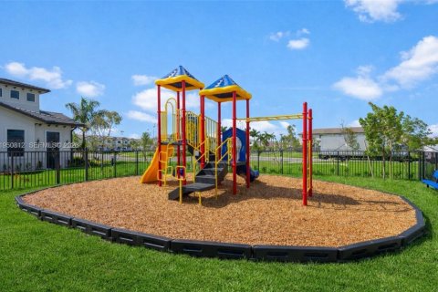 Townhouse in Miami, Florida 3 bedrooms, 123.65 sq.m. № 2054284 - photo 18