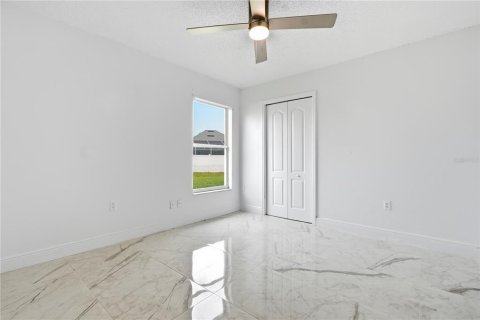 Villa ou maison à louer à Winter Haven, Floride: 4 chambres, 160.54 m2 № 2266815 - photo 24