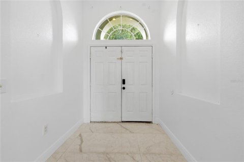 Villa ou maison à louer à Winter Haven, Floride: 4 chambres, 160.54 m2 № 2266815 - photo 4