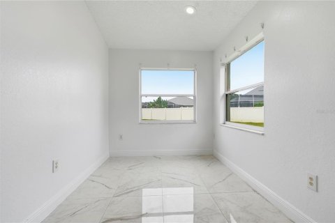 Villa ou maison à louer à Winter Haven, Floride: 4 chambres, 160.54 m2 № 2266815 - photo 14
