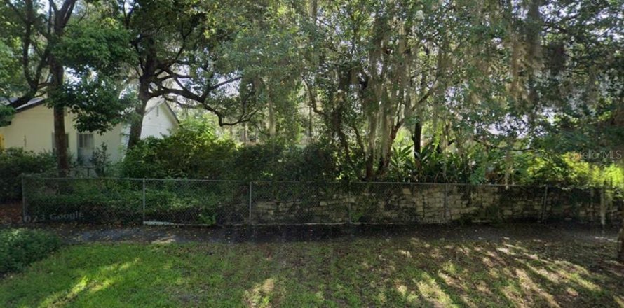 Land in Gainesville, Florida № 2122140