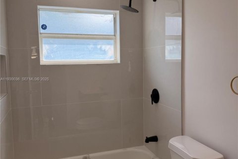 Villa ou maison à vendre à Fort Lauderdale, Floride: 3 chambres, 97.36 m2 № 1988894 - photo 7