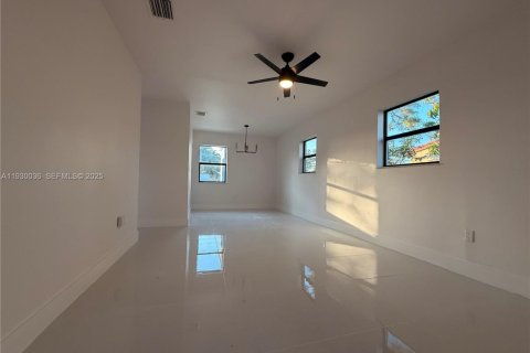 Villa ou maison à vendre à Fort Lauderdale, Floride: 3 chambres, 97.36 m2 № 1988894 - photo 9