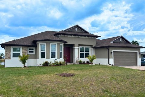Villa ou maison à Port Charlotte, Floride 3 chambres, 212.37 m2 № 2130052