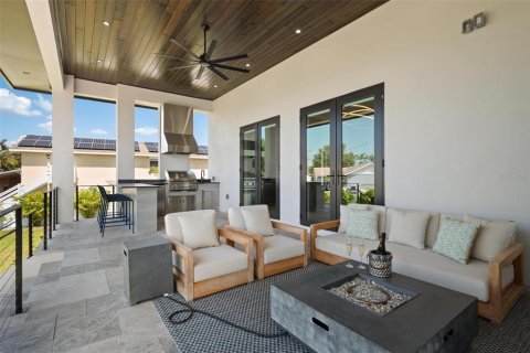 Casa en venta en Saint Petersburg, Florida, 6 dormitorios, 538.37 m2 № 1649028 - foto 27