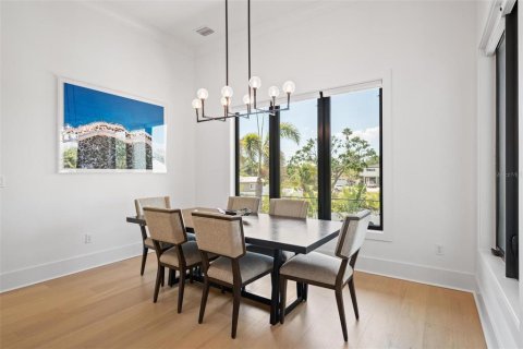 Casa en venta en Saint Petersburg, Florida, 6 dormitorios, 538.37 m2 № 1649028 - foto 25