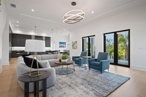 Casa en venta en Saint Petersburg, Florida, 6 dormitorios, 538.37 m2 № 1649028 - foto 14