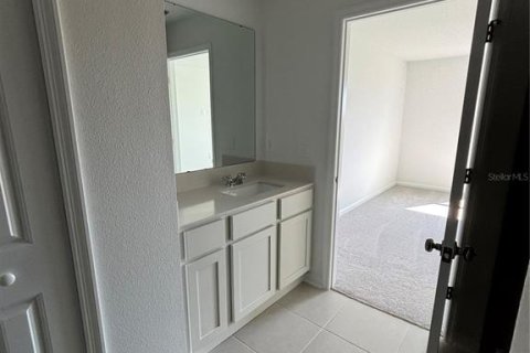 Casa en alquiler en Haines City, Florida, 4 dormitorios, 169.45 m2 № 1895156 - foto 4