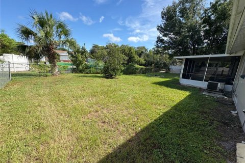 Casa en alquiler en Eustis, Florida, 3 dormitorios, 122.63 m2 № 1912995 - foto 12