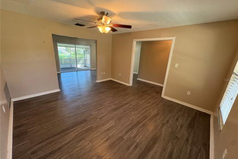 Casa en alquiler en Eustis, Florida, 3 dormitorios, 122.63 m2 № 1912995 - foto 9