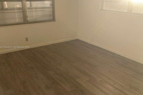 Condo in Boca Raton, Florida, 2 bedrooms № 2060144 - photo 9