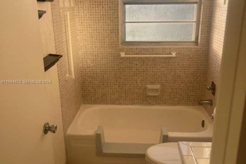 Condo in Boca Raton, Florida, 2 bedrooms № 2060144 - photo 8