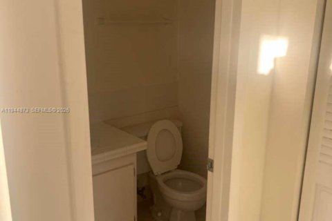 Condo in Boca Raton, Florida, 2 bedrooms № 2060144 - photo 11