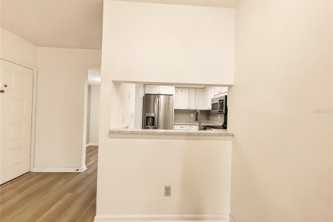 Apartamento en alquiler en Naples, Florida, 2 dormitorios, 99.59 m2 № 2094650 - foto 8