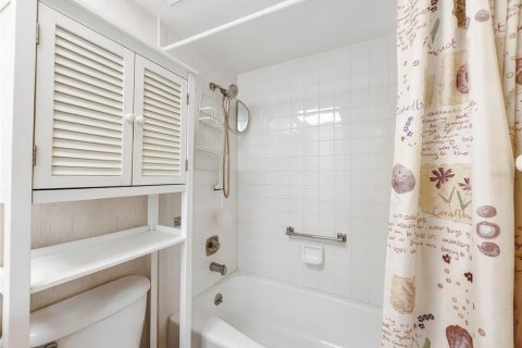 Apartamento en alquiler en Naples, Florida, 2 dormitorios, 99.59 m2 № 2094650 - foto 27