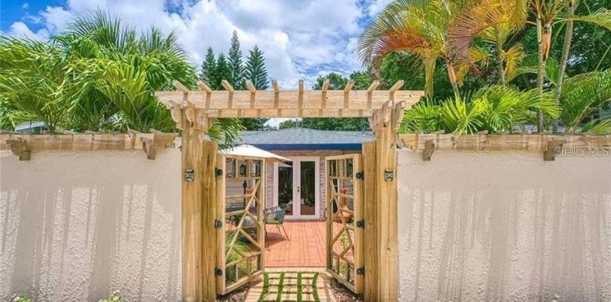 Villa ou maison à Sarasota, Floride 4 chambres, 204.38 m2 № 2101291