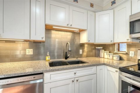 Villa ou maison à louer à Sarasota, Floride: 4 chambres, 204.38 m2 № 2101291 - photo 20