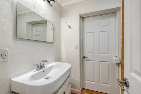 Villa ou maison à louer à Sarasota, Floride: 4 chambres, 204.38 m2 № 2101291 - photo 17